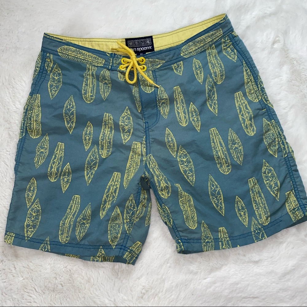Reyn Spooner men’s swim trunks